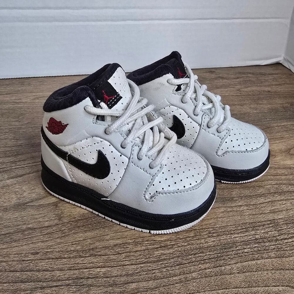 Nike Air Jordan Alpha 1 Leather Sz 4C